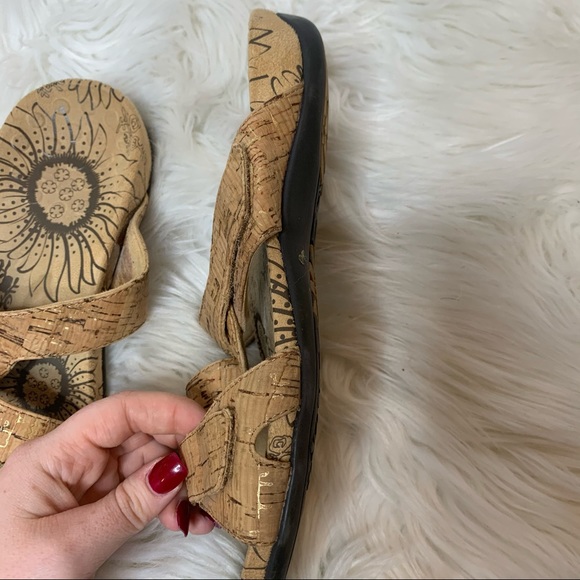 Vionic Lauren Sandals Size 9 - Picture 4 of 6